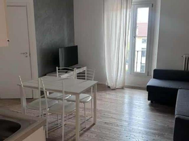Appartamento in Via Macedonio Melloni, Milano, di 55 m² con 1 camera da letto