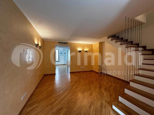 Appartamento in Via Madonnina 23, Milano, MI