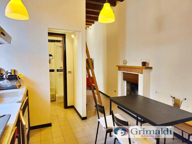 Appartamento in Via Altaguardia, Milano, MI