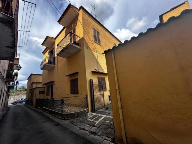 Appartamento in Via Carbone