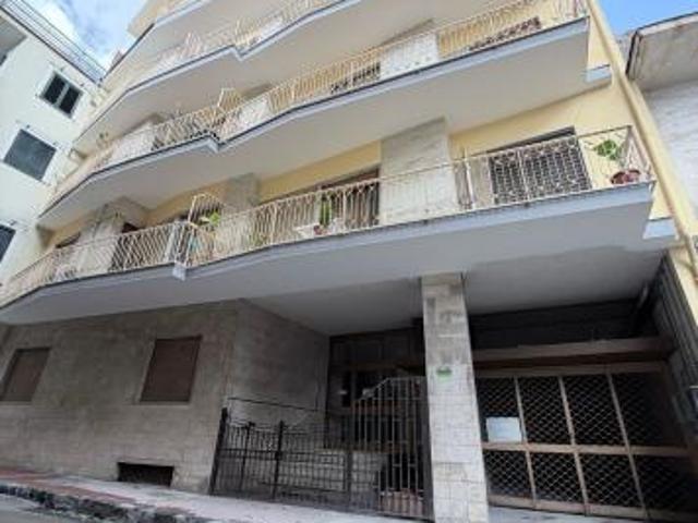 Appartamento in Via Carlo Poerio