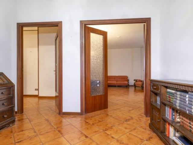 Appartamento in Via dei Colli della Serpentara