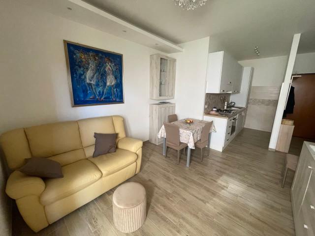 Appartamento in Via del Ciliegio 24, Trecate, NO