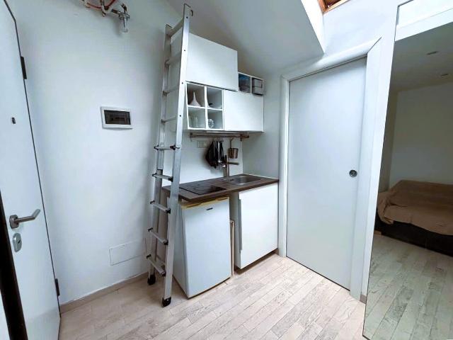 Appartamento in Via Della Sila 21, Milano, MI