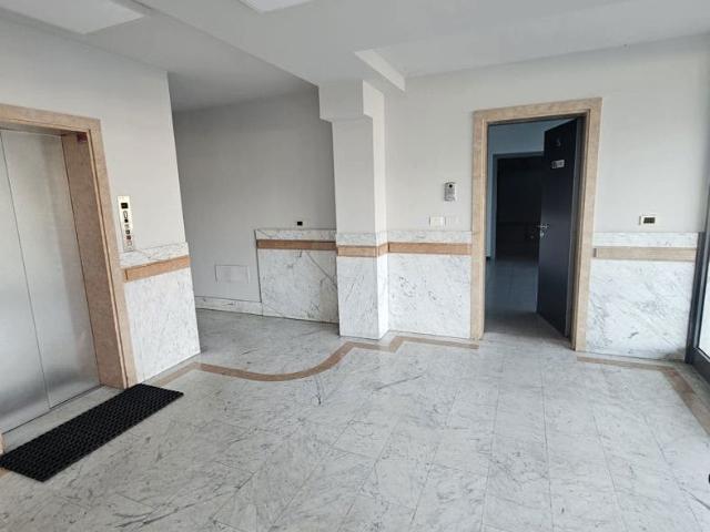 Appartamento in via enrico fermi 13c, Verona, VR