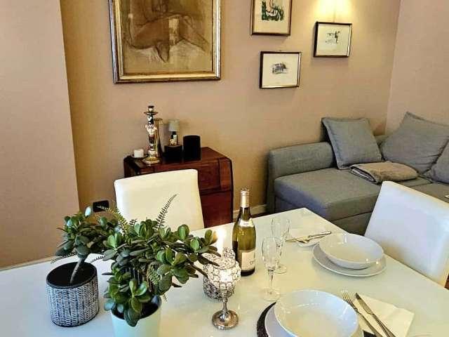 Appartamento in Via Giovanni da Procida, Milano, di 60 m² con 1 camera da letto
