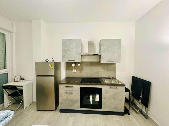 Appartamento in Via Giuseppe Dozza, Bologna di 18 mq