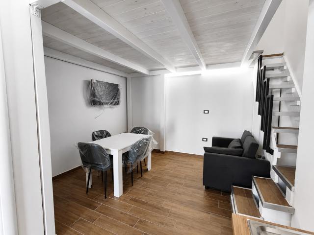 Appartamento in Via Luca Giordano 156, Napoli, NA