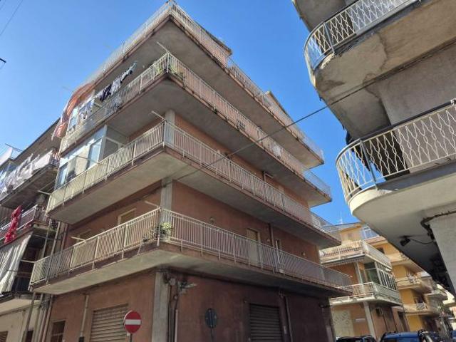 Appartamento in Via Leone Notar Mariano
