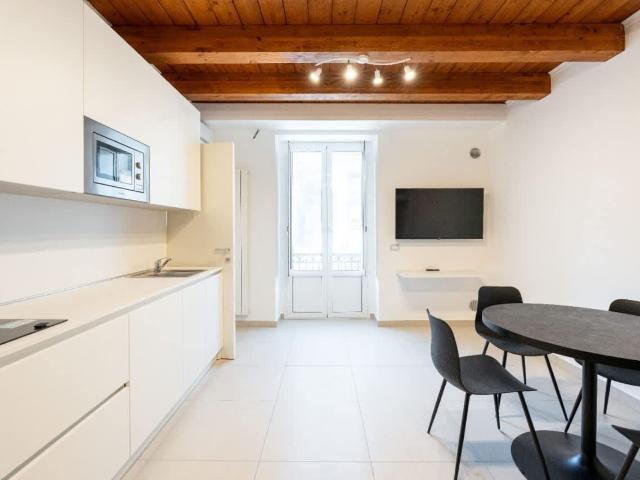 Appartamento in Via Re Martino 83, Aci Castello, CT