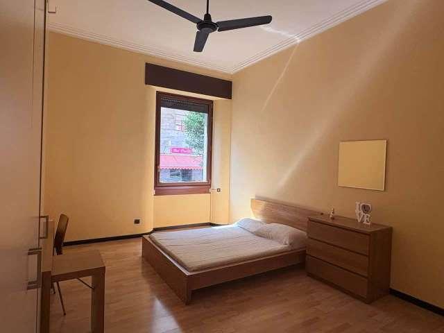 Appartamento in Via Soperga, Milano, di 110 m² con 4 camere da letto