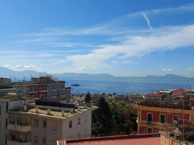 Appartamento in via tasso 116, Napoli, NA