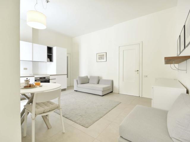 Appartamento in Via Vincenzo Monti, Milano di 75 m² con 1 camera