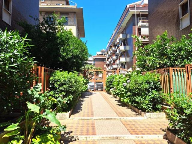 Appartamento in Viale dei Promontori