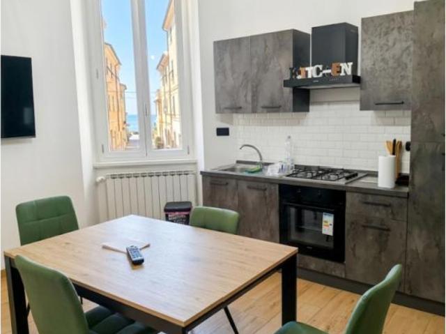 Appartamento in Viale della Marina