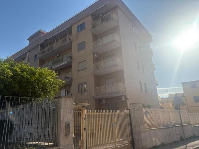Appartamento in Viale Europa