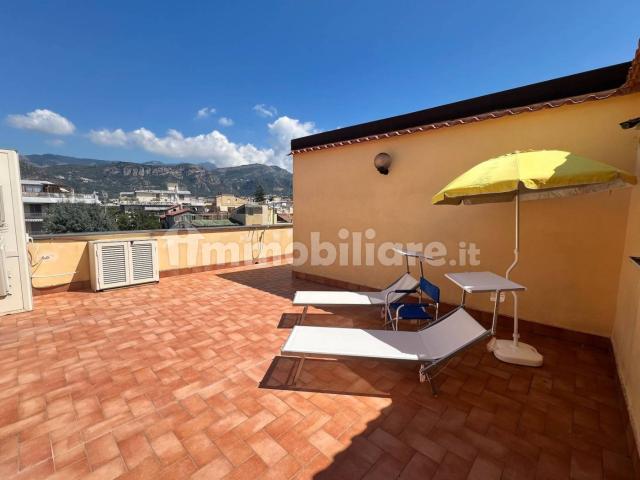 Appartamento in villa corso Marion Crawford 35, Centro, Sant'Agnello