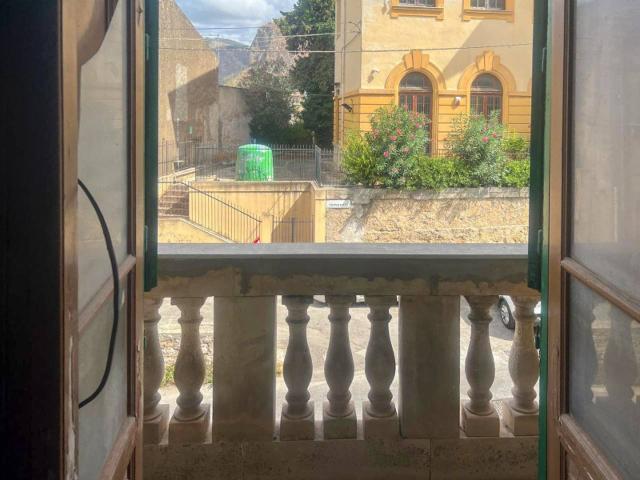 Appartamento in villa in vendita a Palermo