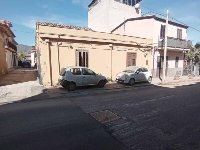 Appartamento in villa in vendita a Palermo