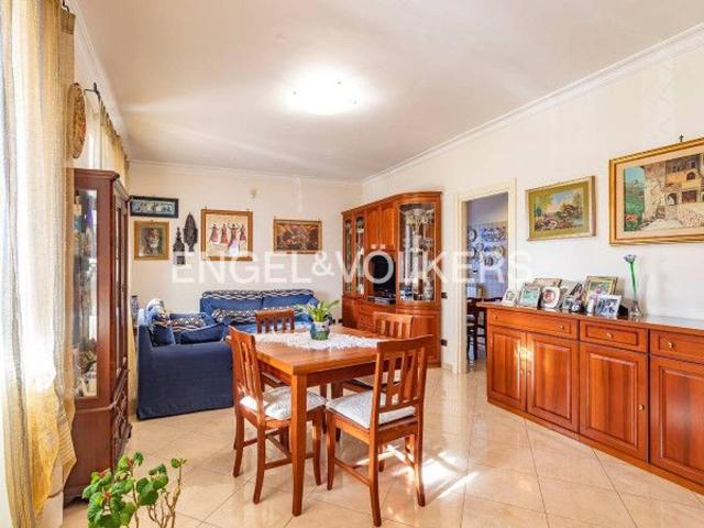 Appartamento in villa in vendita a Roma