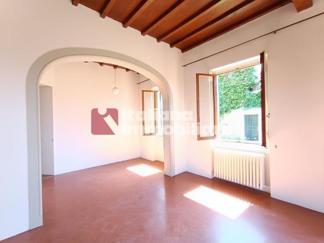 Appartamento in villa Sei vani