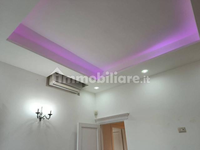 Appartamento in villa via Madonna della Scala, Oria