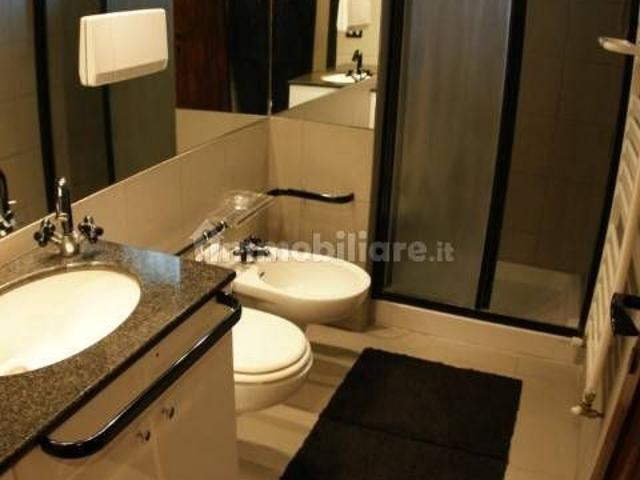 Appartamento in villa via Miralago, Centro, Albano Laziale