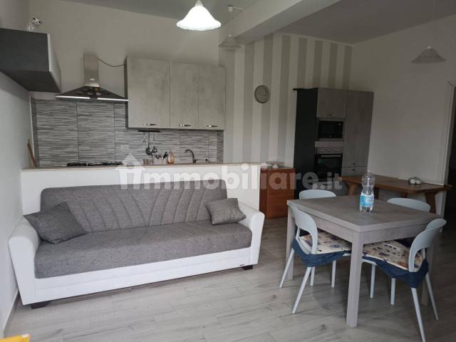 Appartamento in villa via Albert Einstein 42, Cirò Marina