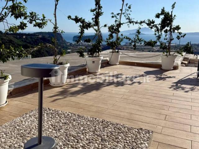 Appartamento in villa via Alessandro Manzoni 214, Posillipo, Napoli