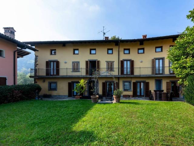 Appartamento in villa via Castagneta 37F, Fontana Castagneta, Bergamo