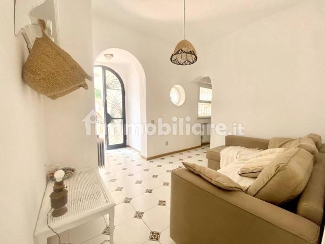Appartamento in villa via del Faro, Faro, San Felice Circeo