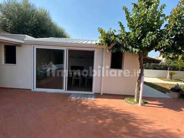 Appartamento in villa via delle Sirene 138, Marina di Ragusa Centro, Ragusa