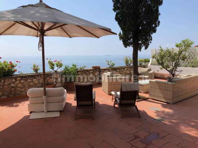 Appartamento in villa via Piccola Marina 76, Centro, Capri