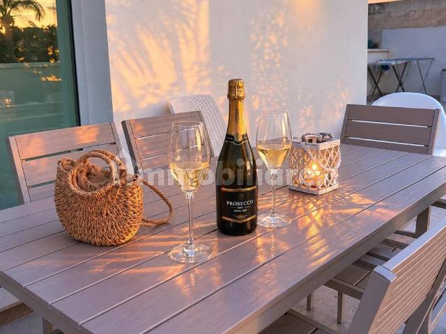 Appartamento in villa via Portovenere 16, Marina di Ragusa Centro, Ragusa