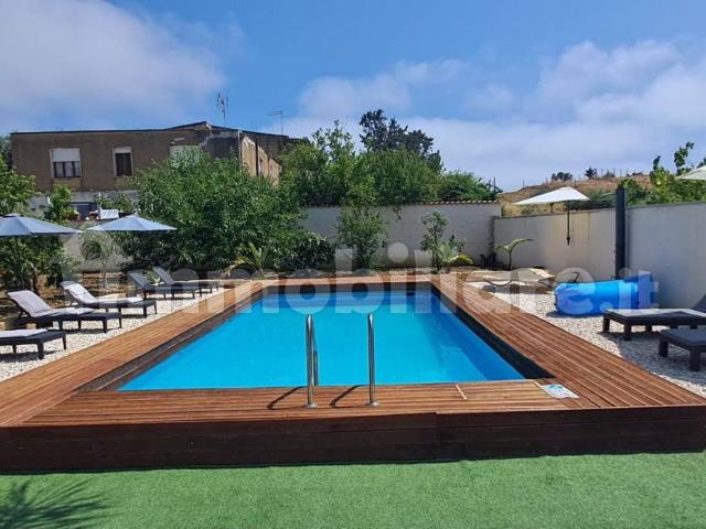 Appartamento in villa via Romualdo Salernitano 34, San Leone, Villaseta, Villaggio, Agrigento