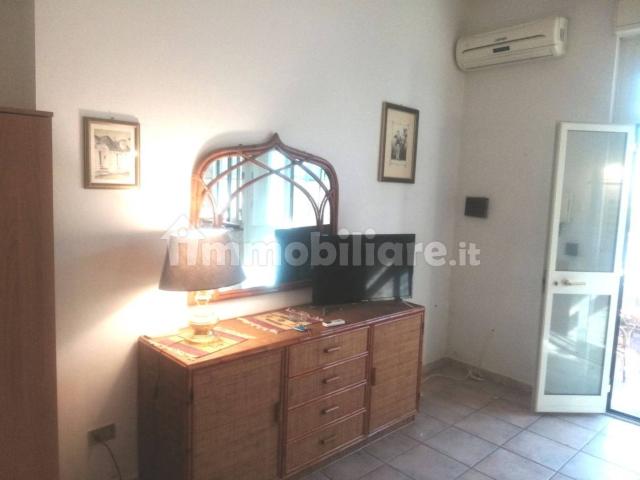 Appartamento in villa via Saline 5B, Mondello Valdesi, Palermo