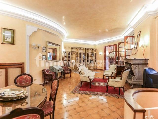 Appartamento in villa viale Ercole Consalvi, Frascati