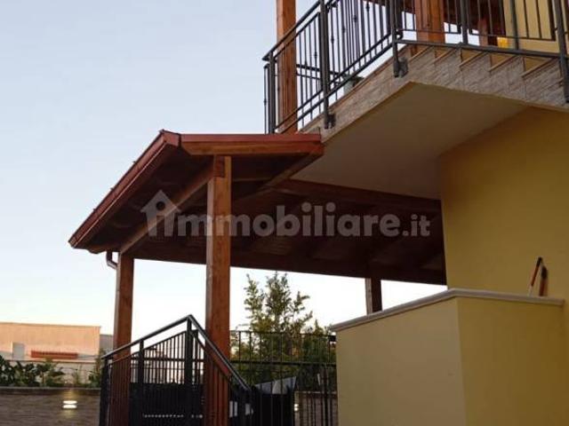 Appartamento in villa viale Monteparasco, Pulsano