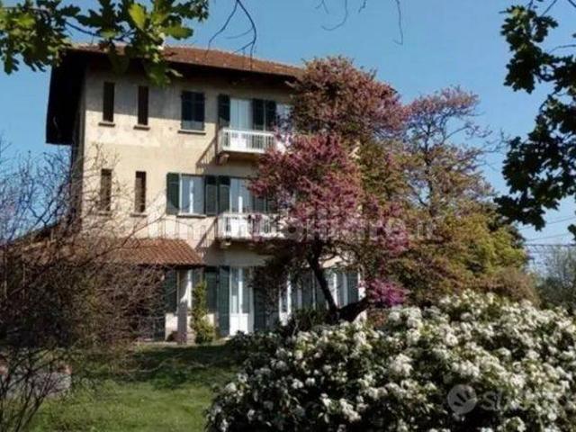 Appartamento in villa viale Rimembranza 6, Centro, Oleggio