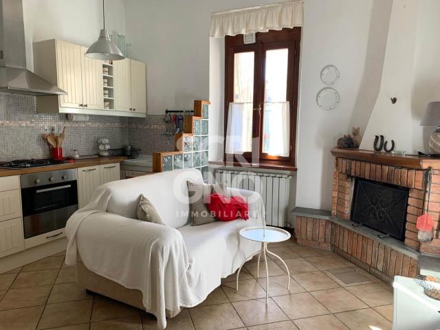 Appartamento indipendente con giardino Maresca