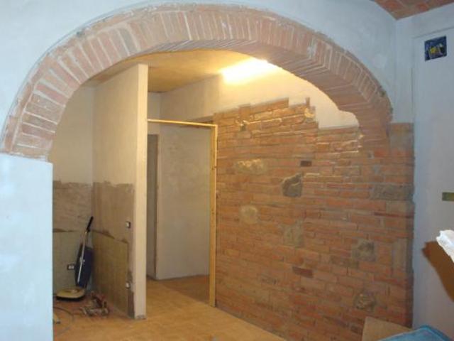 APPARTAMENTO INDIPENDENTE di 4 vani e di 80 mq CASTELFIORENTINO rif. C 80