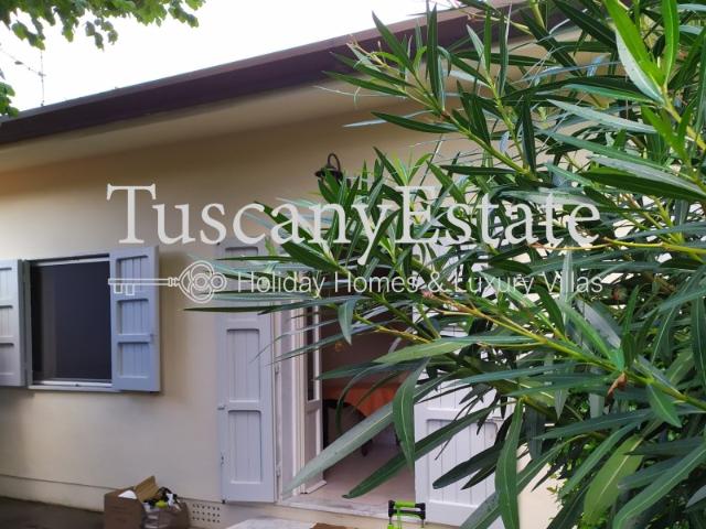 Appartamento Indipendente in Affitto a Pietrasanta Marina Di Pietrasanta