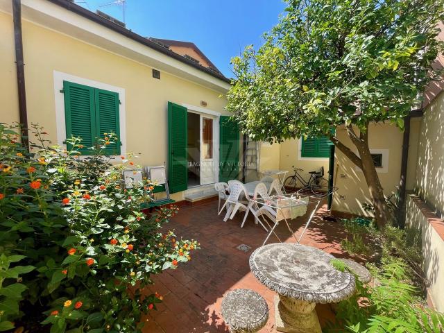 Appartamento Indipendente in Affitto Pietrasanta Marina Di Pietrasanta