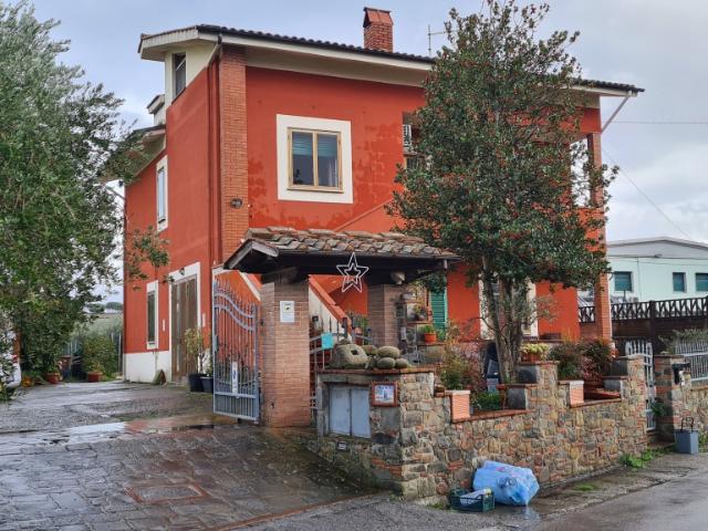 APPARTAMENTO INDIPENDENTE in VENDITA a UZZANO