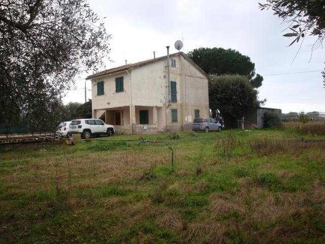 APPARTAMENTO INDIPENDENTE in VENDITA a CASTAGNETO CARDUCCI di 4 vani