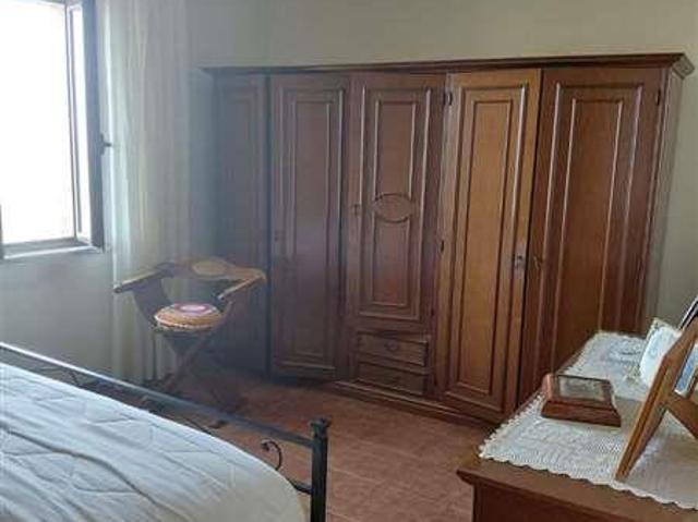 APPARTAMENTO INDIPENDENTE in VENDITA a CINIGIANO CENTRO di 5 vani