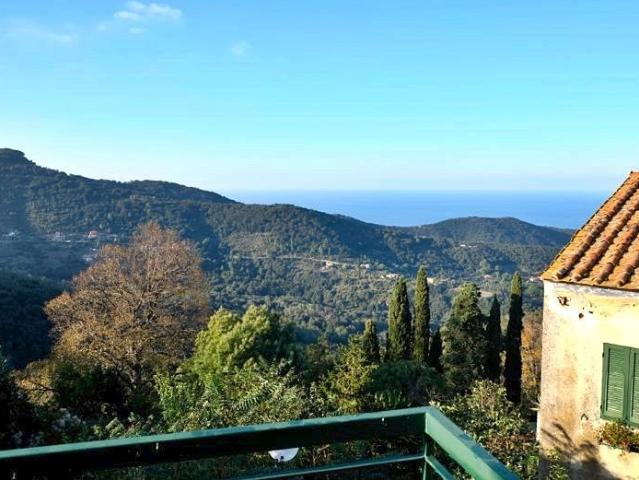 APPARTAMENTO INDIPENDENTE in VENDITA a MARCIANA ISOLA D'ELBA, POGGIO di 3 vani