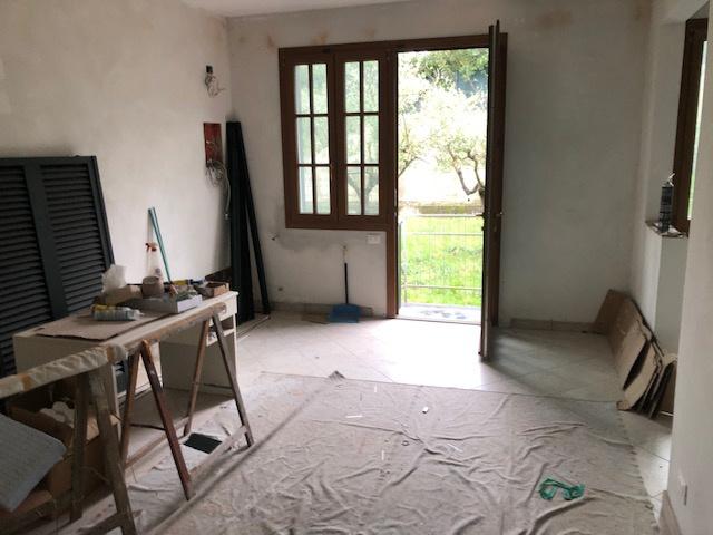 APPARTAMENTO INDIPENDENTE in VENDITA a MASSAROSA COLLINA di 3 vani