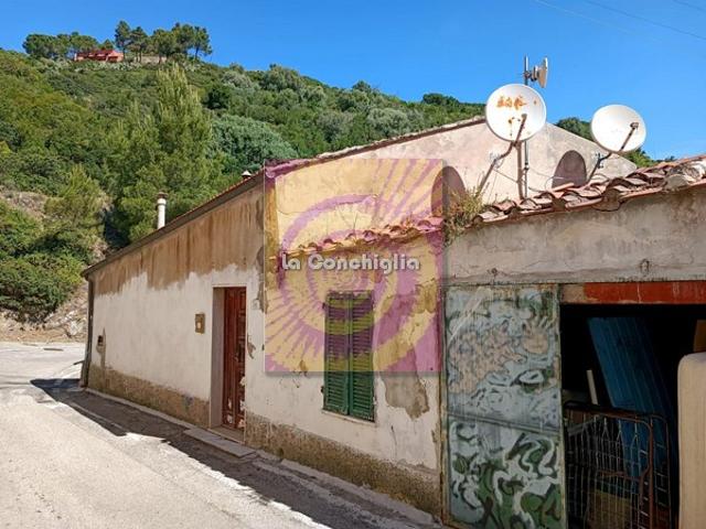 APPARTAMENTO INDIPENDENTE in VENDITA a RIO RIO NELL'ELBA di 2 vani