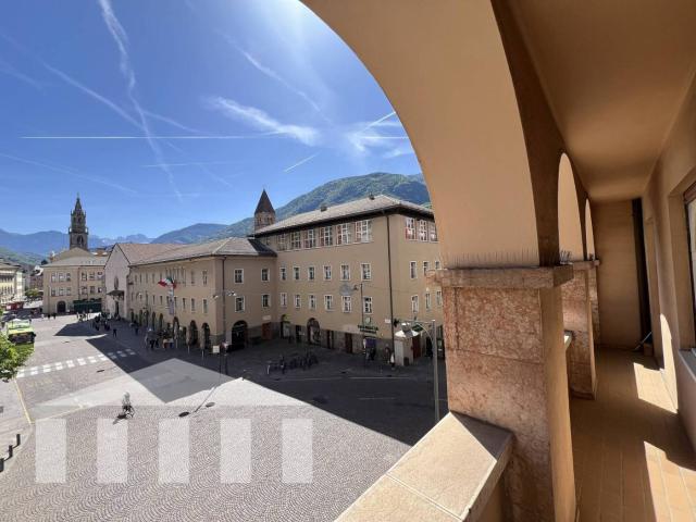 Appartamento largo Adolph Kolping, 2, 39100 Bolzano Italia, Centro, Bolzano